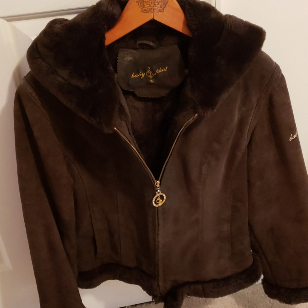 Coats - Picture 3 of 4